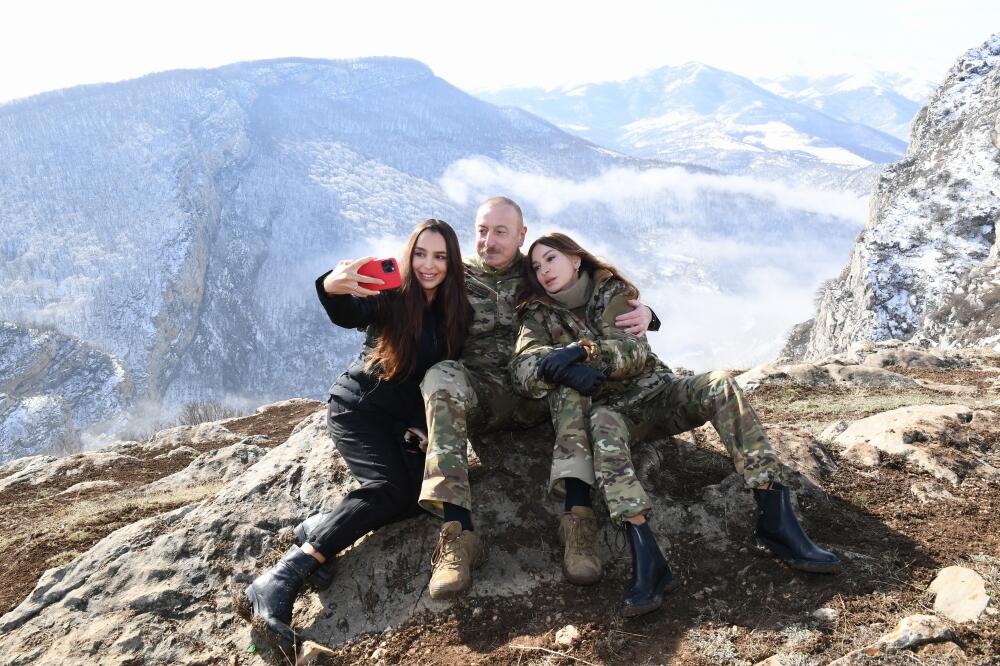 Президент Ильхам Алиев выступил с обращением к азербайджанскому народу