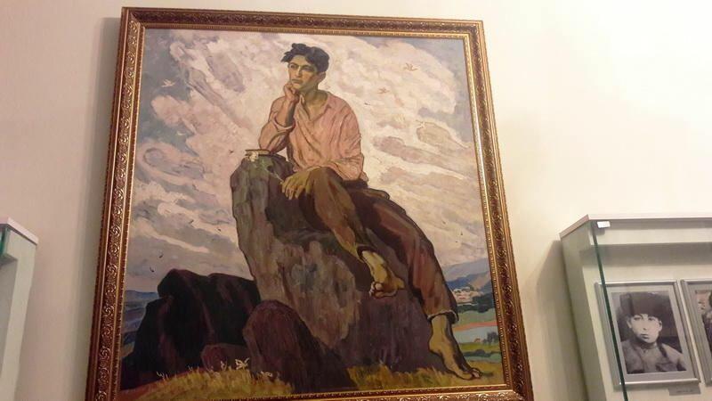 Самед Вургун в памятниках, картинах, на марках...