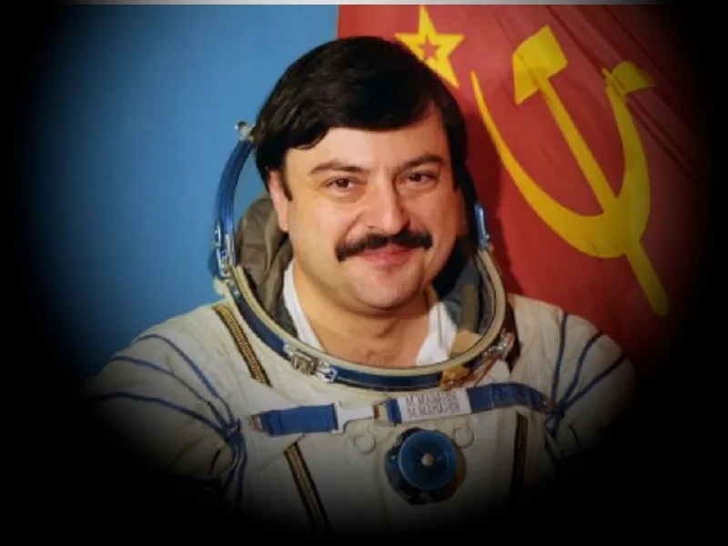 Азербайджанскому летчику-космонавту Мусе Манарову исполнилось 70 лет