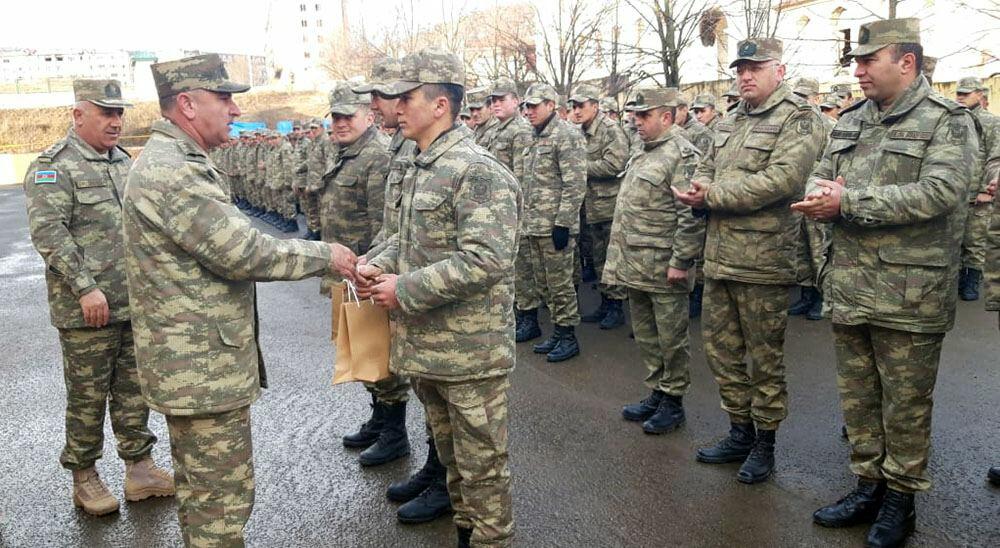 Церемония проводов уволенных в запас военнослужащих Азербайджанской Армии
