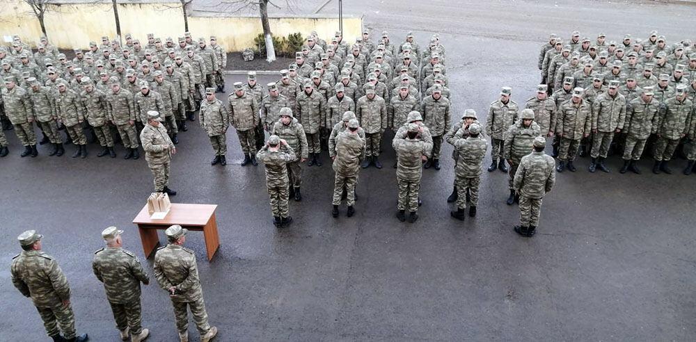 Церемония проводов уволенных в запас военнослужащих Азербайджанской Армии