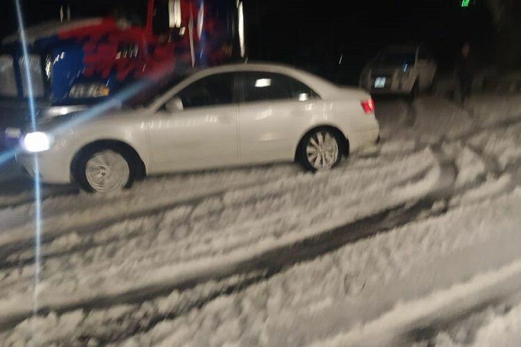 В Исмаиллинском районе выпал снег