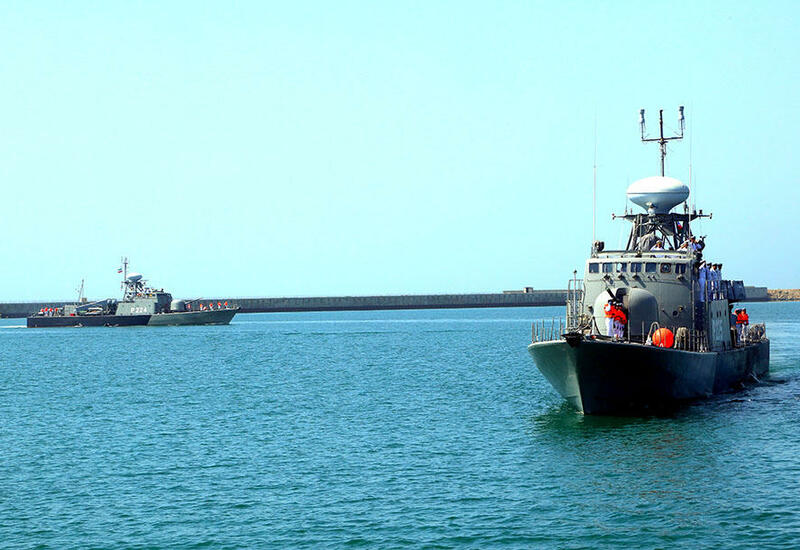 Судно армии Ирана подверглось нападению в Красном море