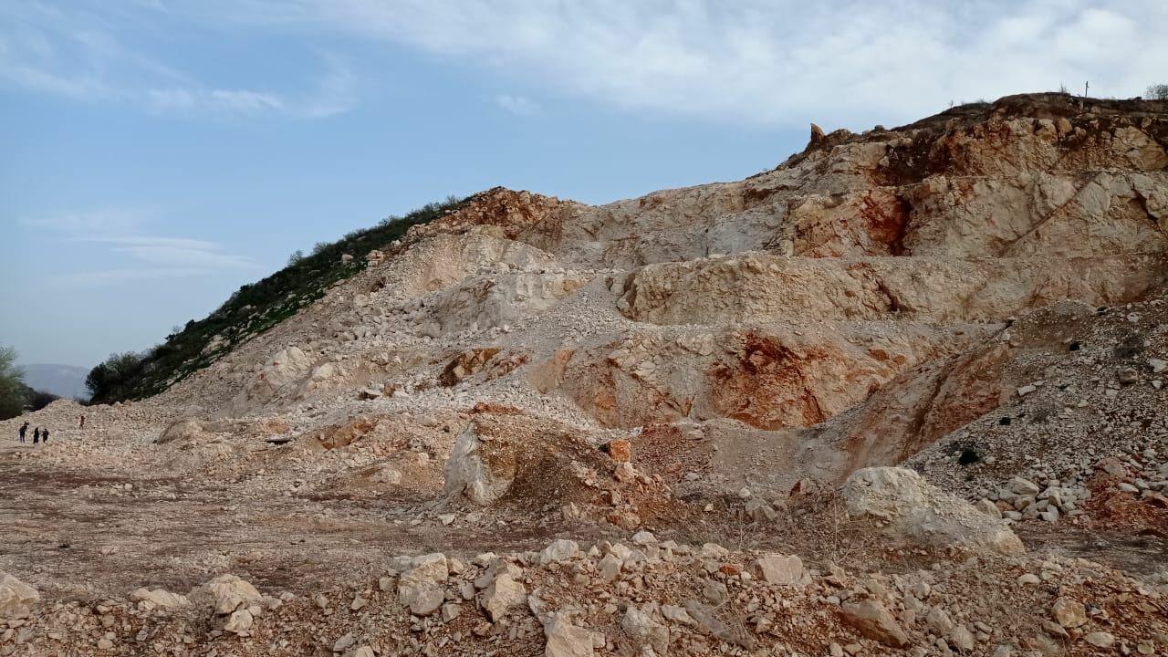 Армяне разграбили и месторождение известняка в Зангиланском районе