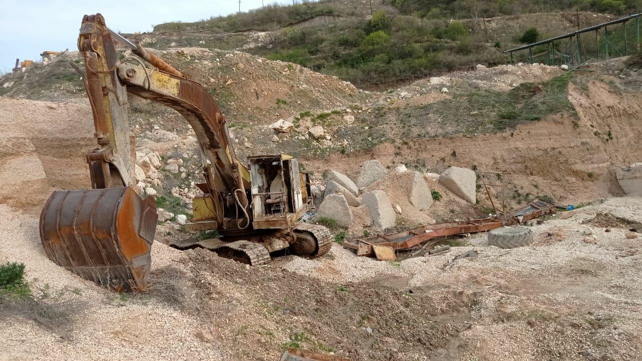 Армяне разграбили и месторождение известняка в Зангиланском районе