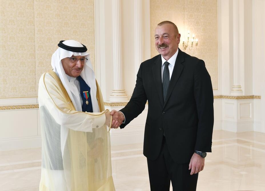 Президент Ильхам Алиев принял генерального секретаря Организации исламского сотрудничества
