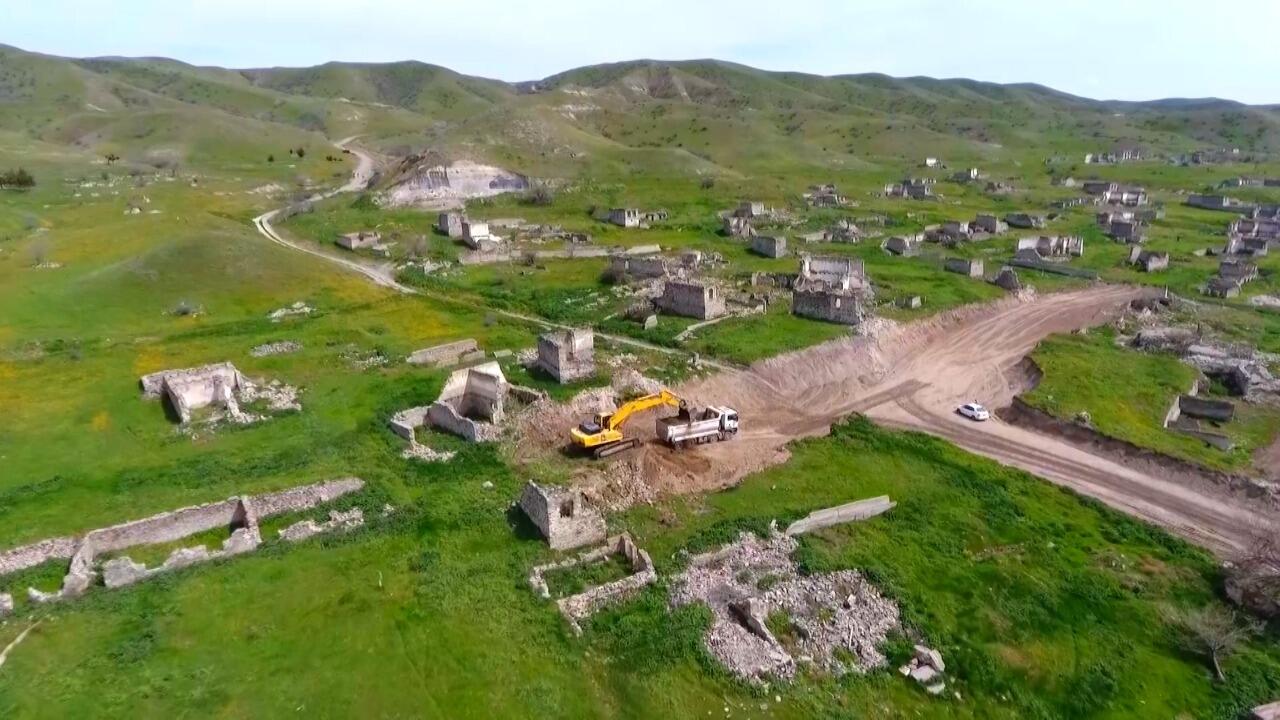 Начато строительство автодороги Худаферин-Губадлы-Лачин