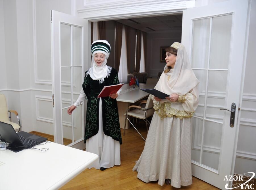 В Фонде тюркской культуры и наследия состоялась презентация сборника стихотворений вице-президента Фонда Гейдара Алиева Лейлы Алиевой "Хочу услышать голос Бога"