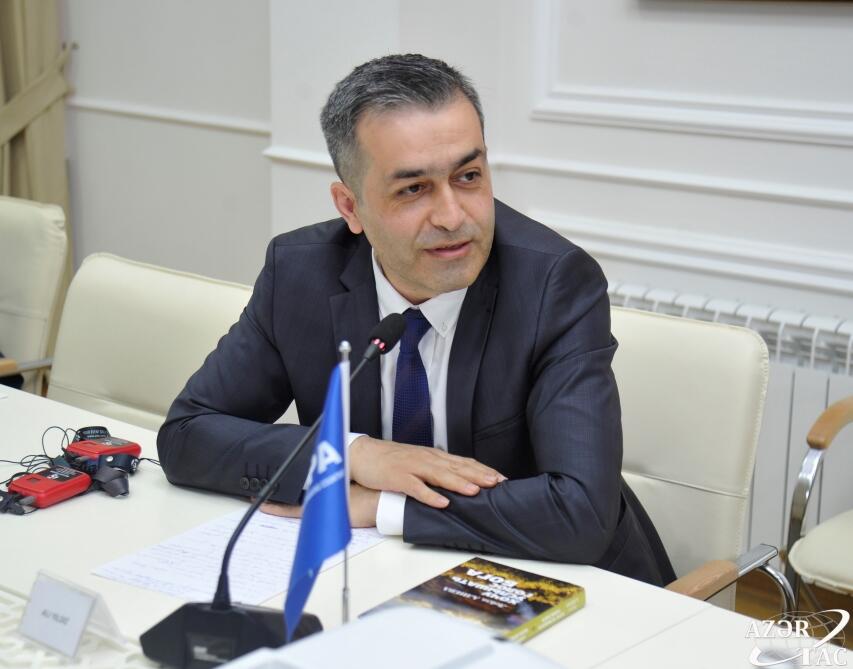 В Фонде тюркской культуры и наследия состоялась презентация сборника стихотворений вице-президента Фонда Гейдара Алиева Лейлы Алиевой "Хочу услышать голос Бога"