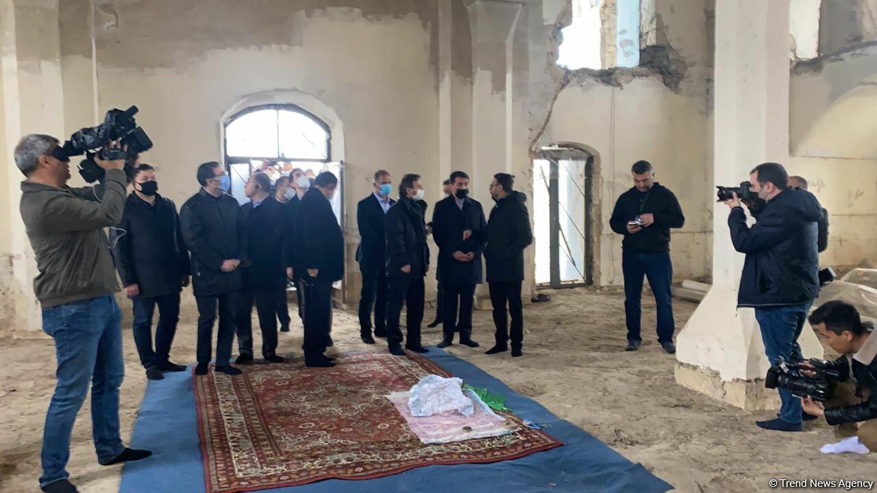 Делегация Тюркского совета посетила Агдамскую джума-мечеть