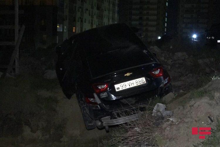 В Баку обстреляли автомобиль