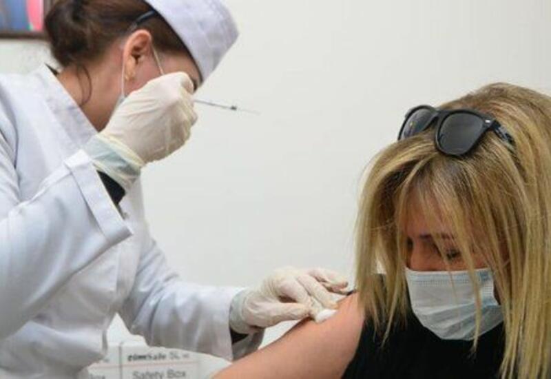 Для вакцинации работников образования будут созданы специальные условия
