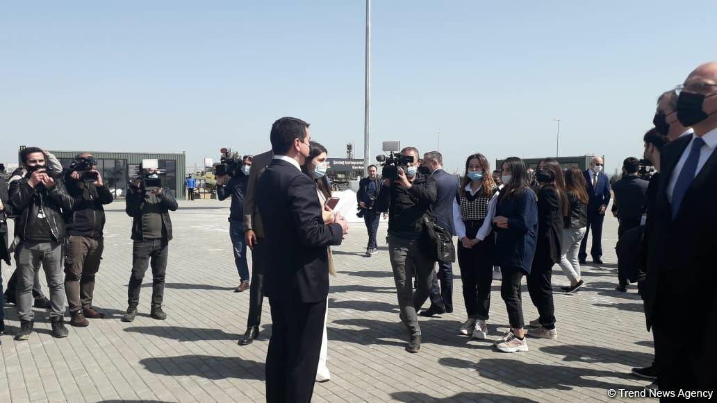 Dünyanın aparıcı beyin mərkəzlərinin nümayəndələri Hərbi Qənimətlər Parkında