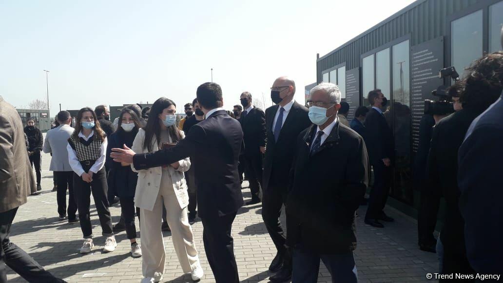 Dünyanın aparıcı beyin mərkəzlərinin nümayəndələri Hərbi Qənimətlər Parkında