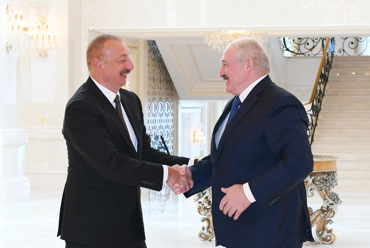Состоялась встреча Президентов Азербайджана и Беларуси один на один