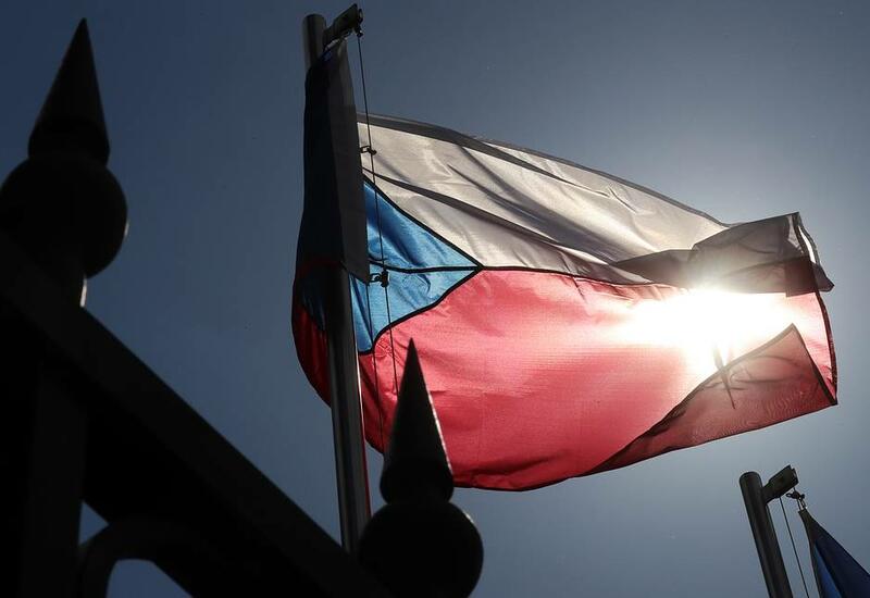 Чехия высылает 18 сотрудников посольства России