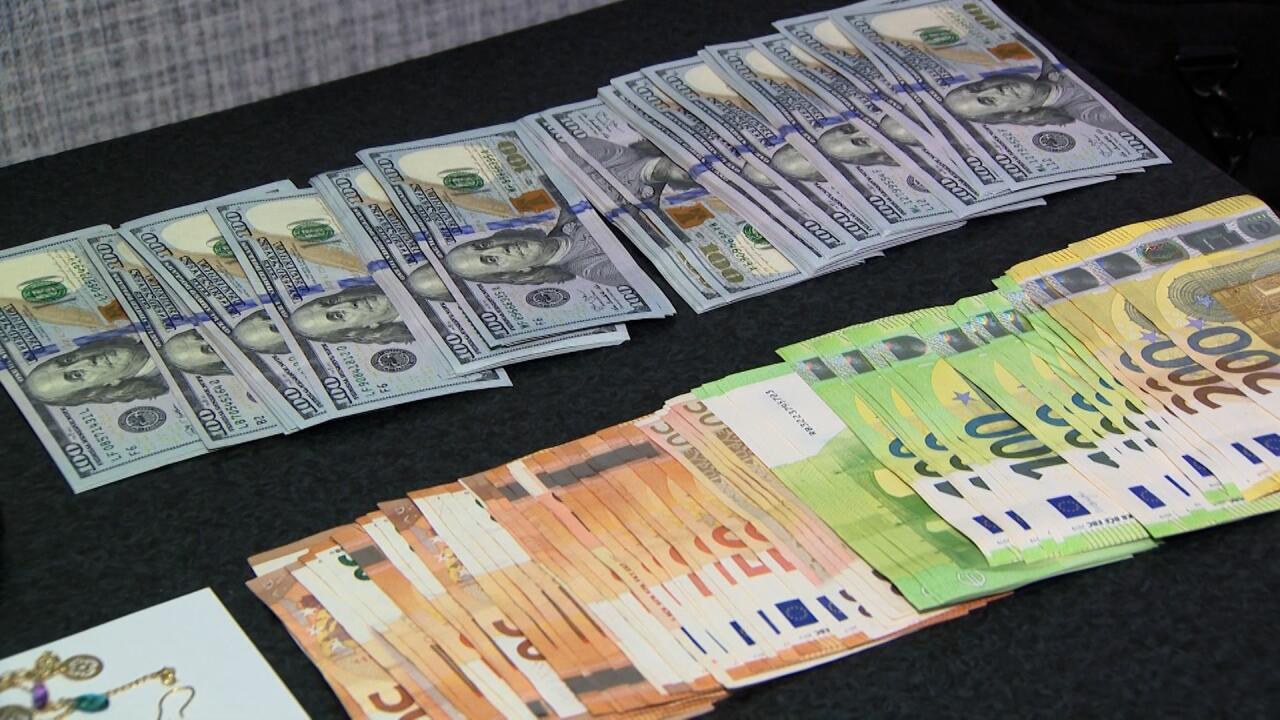В Баку задержаны лица, совершившие кражу из дома на 110 тысяч манатов