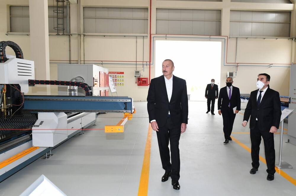 Президент Ильхам Алиев принял участие в открытии Гаджигабульского промышленного квартала