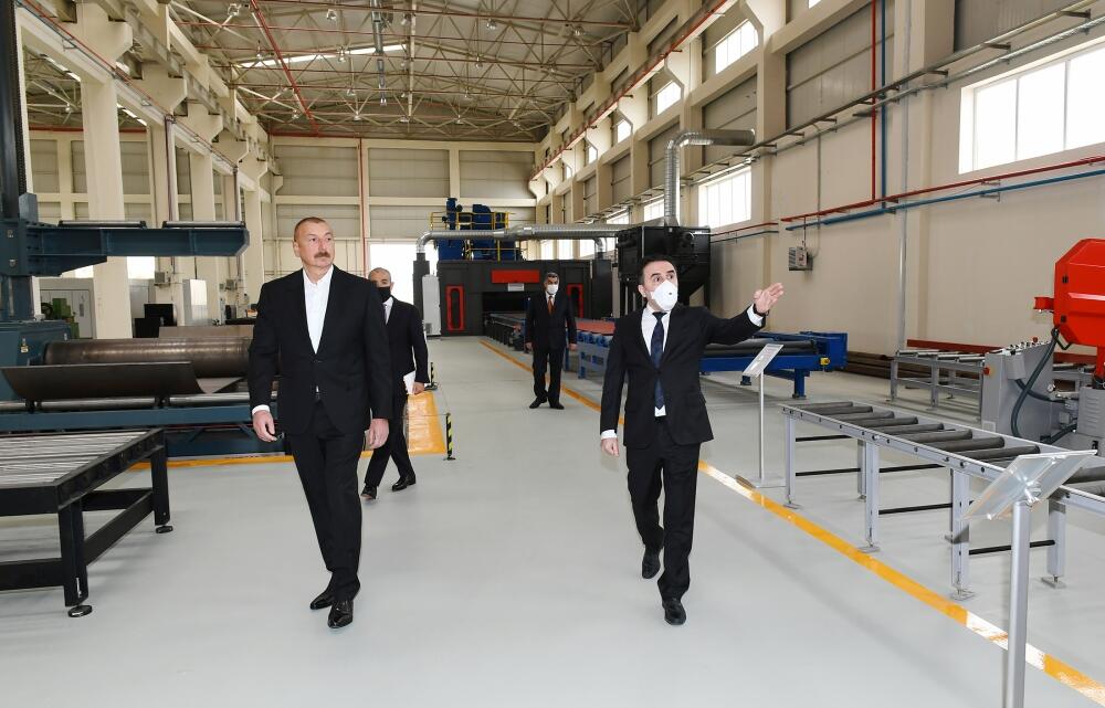 Президент Ильхам Алиев принял участие в открытии Гаджигабульского промышленного квартала