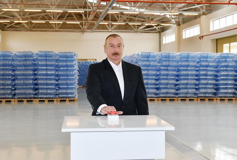 Президент Ильхам Алиев принял участие в открытии Гаджигабульского промышленного квартала