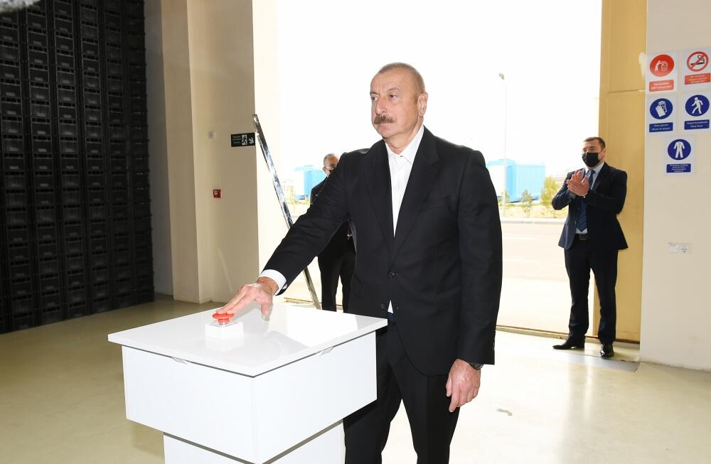 Президент Ильхам Алиев принял участие в открытии Гаджигабульского промышленного квартала