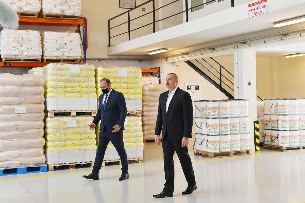 Президент Ильхам Алиев принял участие в открытии Гаджигабульского промышленного квартала