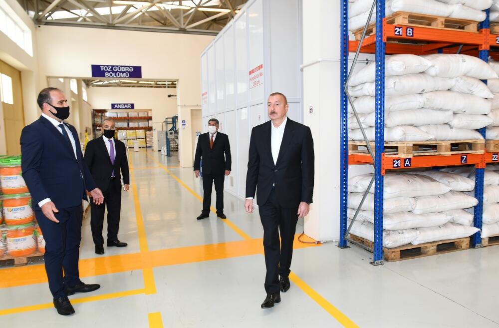 Президент Ильхам Алиев принял участие в открытии Гаджигабульского промышленного квартала