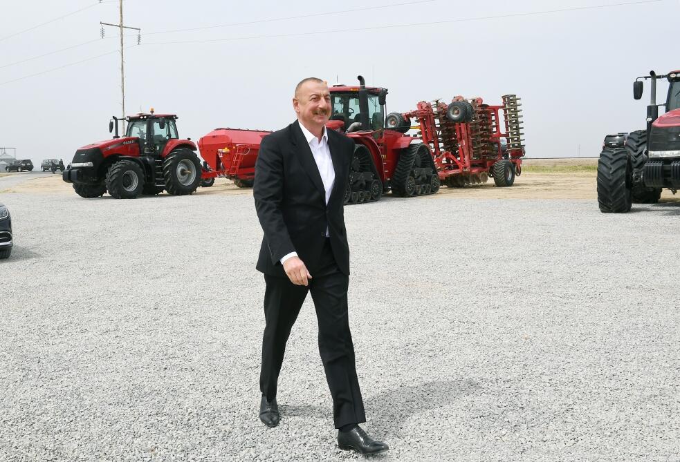 Президент Ильхам Алиев принял участие в презентации агропарка ООО Aqro Dairy в Гаджигабуле