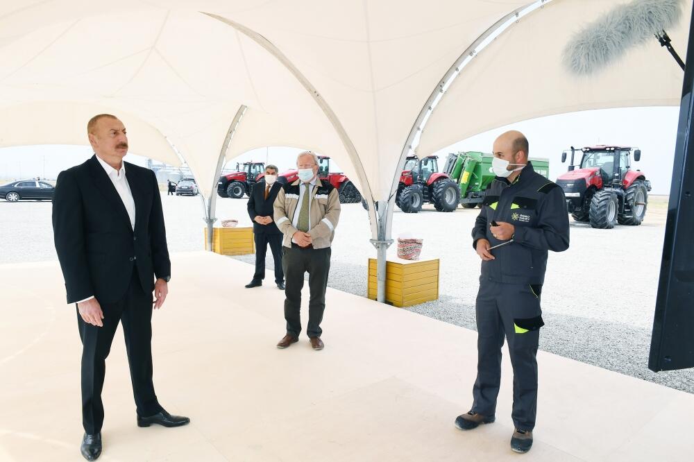 Президент Ильхам Алиев принял участие в презентации агропарка ООО Aqro Dairy в Гаджигабуле