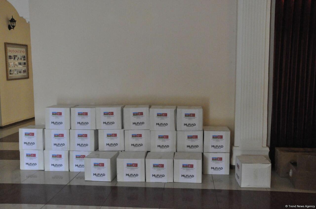 По инициативе депутата Севиль Микаиловой оказана продовольственная помощь семьям шехидов и малообеспеченным семьям в Худате