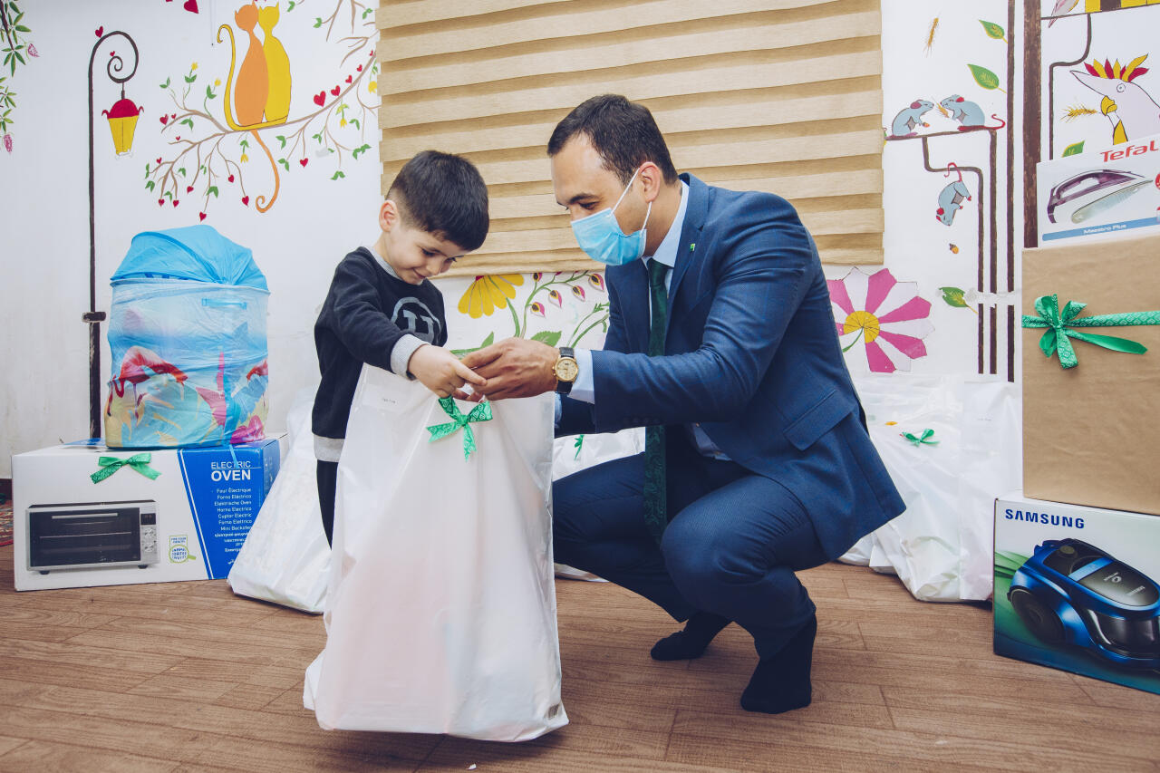 “Rabitəbank” valideyn himayəsindən məhrum uşaqları sevindirdi