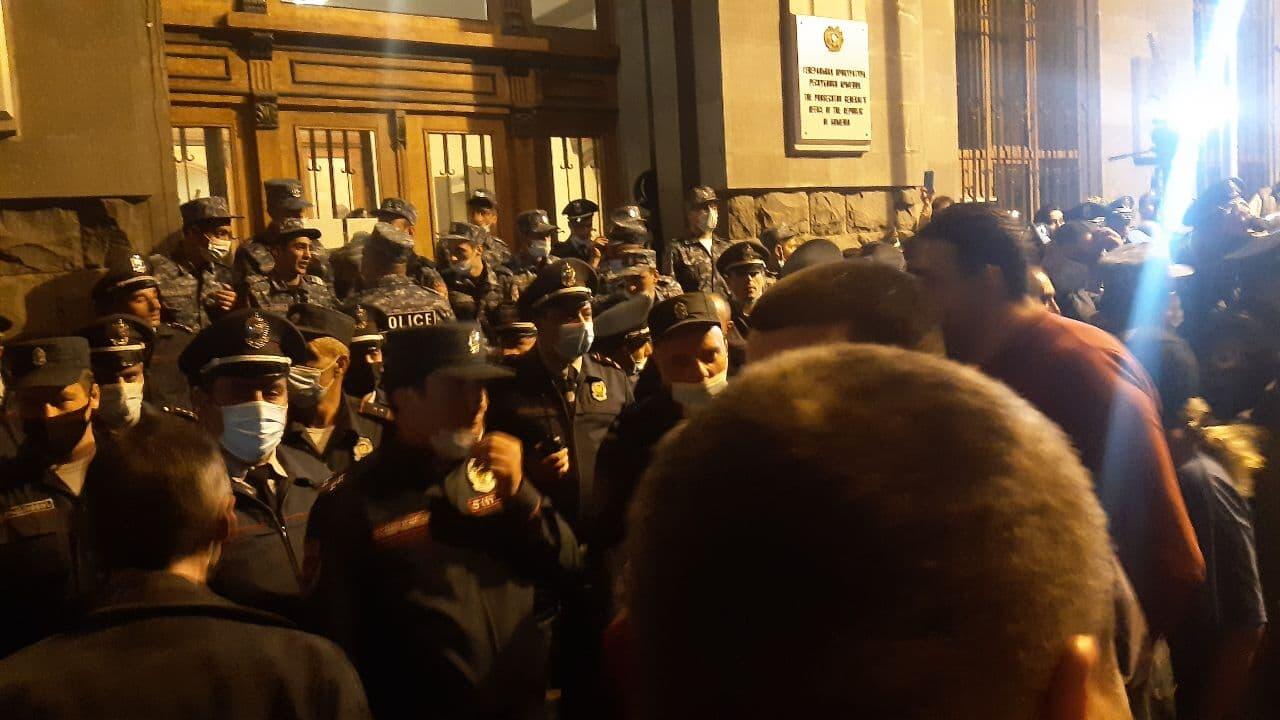 В Ереване произошли стычки