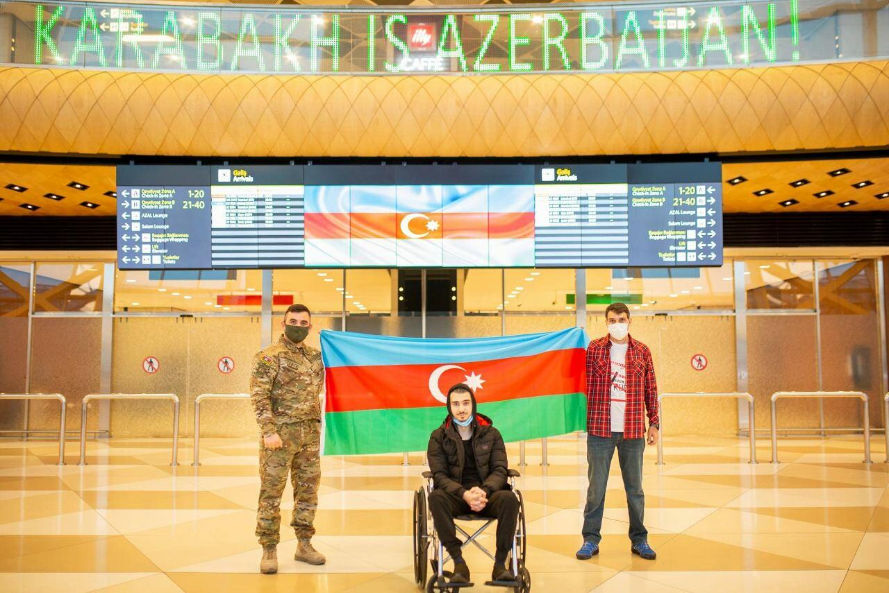 Прошедшие лечение в Турции два участника войны вернулись на родину