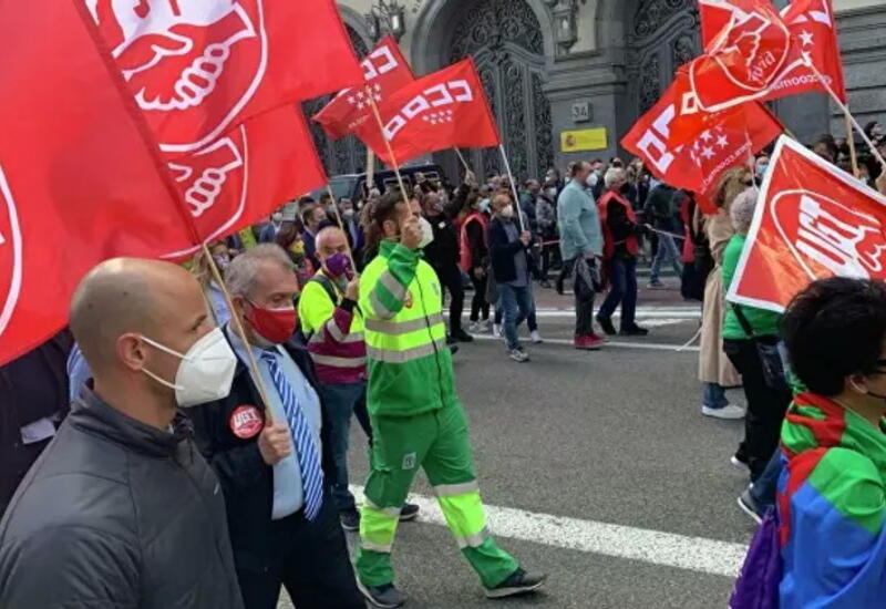 В Испании 100 тысяч человек вышли на митинги
