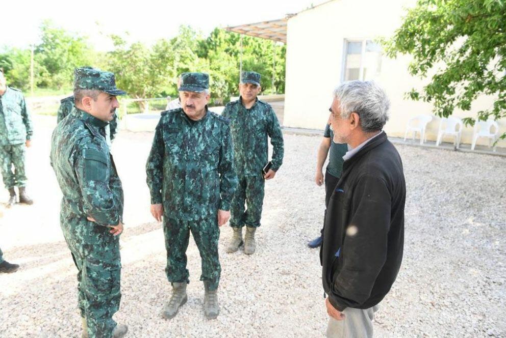 Магеррам Алиев и Эльчин Гулиев посетили воинскую часть на границе с Арменией