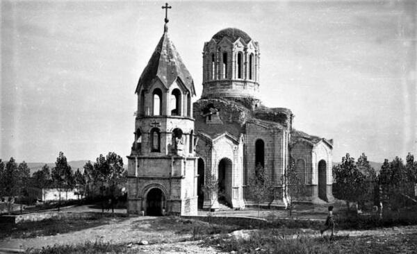 Армяне пытаются выдать православную церковь в Шуше за свою