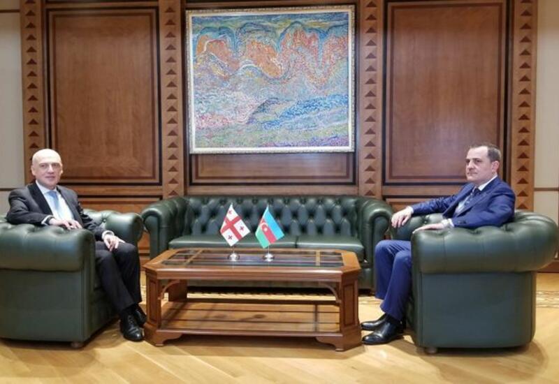 Джейхун Байрамов на переговорах с грузинским коллегой