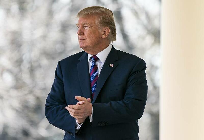 Facebook принял решение по аккаунтам Трампа