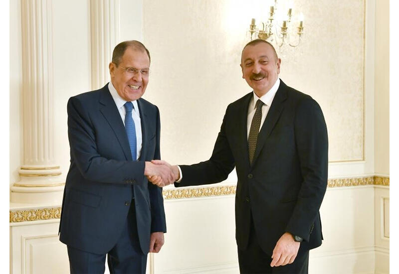 Президент Ильхам Алиев принял делегацию во главе с министром иностранных дел РФ Сергеем Лавровым