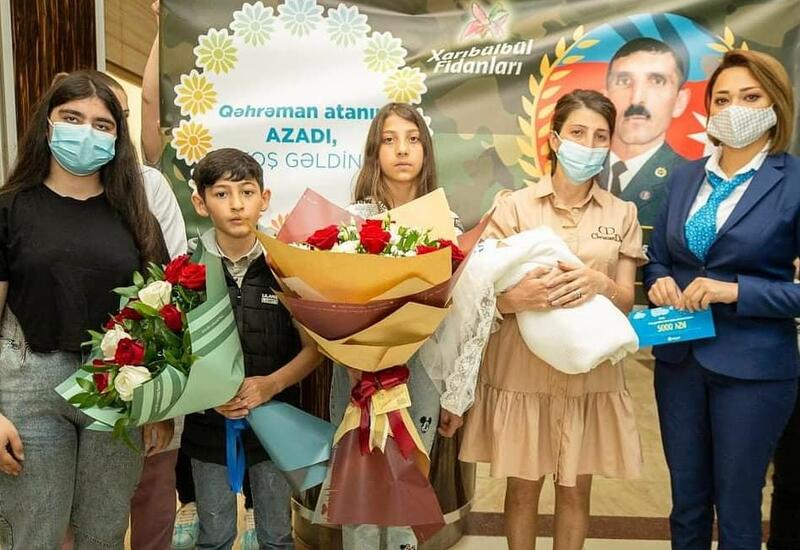 Фонд YAŞAT откроет счета в банке на имена трех новорожденных детей шехидов