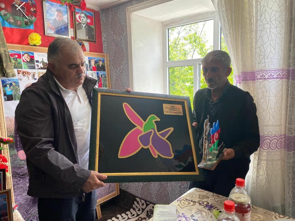 Millət vəkili Arzu Nağıyev Tovuz və Gədəbəydə şəhid, qazi ailələri və seçicilərlə görüşüb