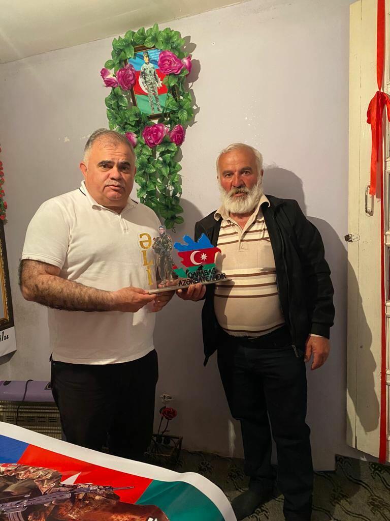 Millət vəkili Arzu Nağıyev Tovuz və Gədəbəydə şəhid, qazi ailələri və seçicilərlə görüşüb