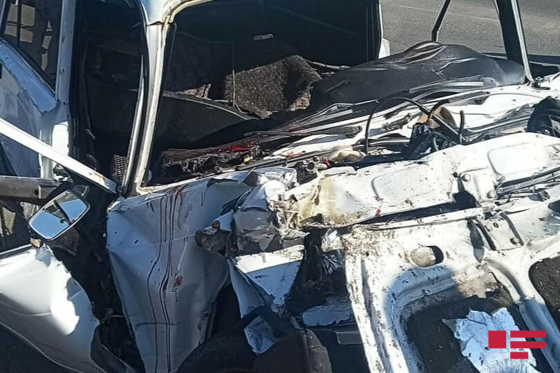 В Лянкяране столкнулись 3 автомобиля, есть пострадавшие