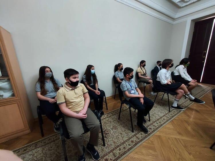 "Волшебные ковры Карабаха" в Баку