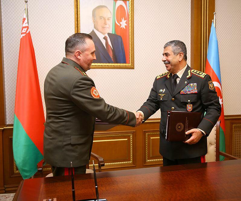 Министры обороны Азербайджана и Беларуси подписали План двустороннего сотрудничества на 2021 год