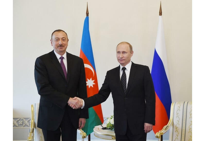 Президент Ильхам Алиев поздравил Владимира Путина