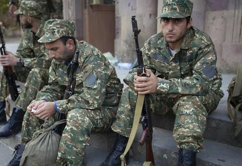 Армян позвали на военные сборы
