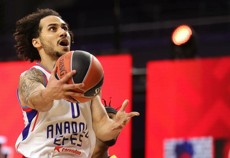 "Анадолу Эфес" стал победителем баскетбольной Евролиги