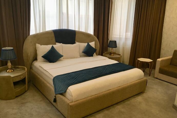 В Баку продается отель за 14 миллионов манатов