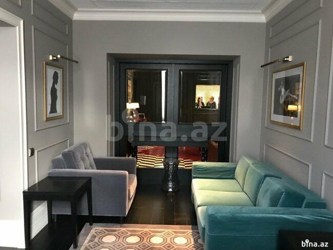 В Баку продается отель за 14 миллионов манатов